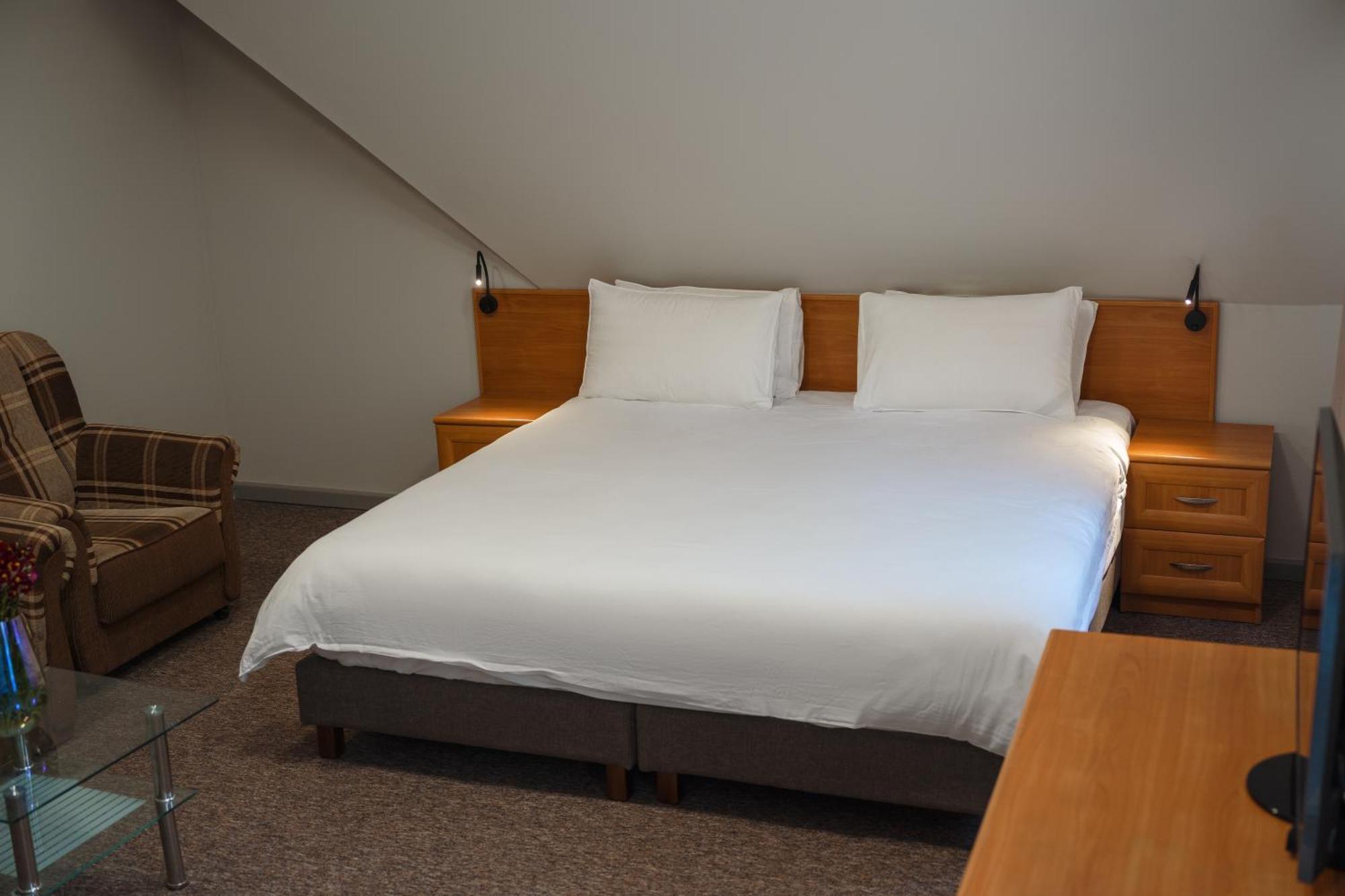 Dolinnka Hotel Cholpon-Ata Esterno foto