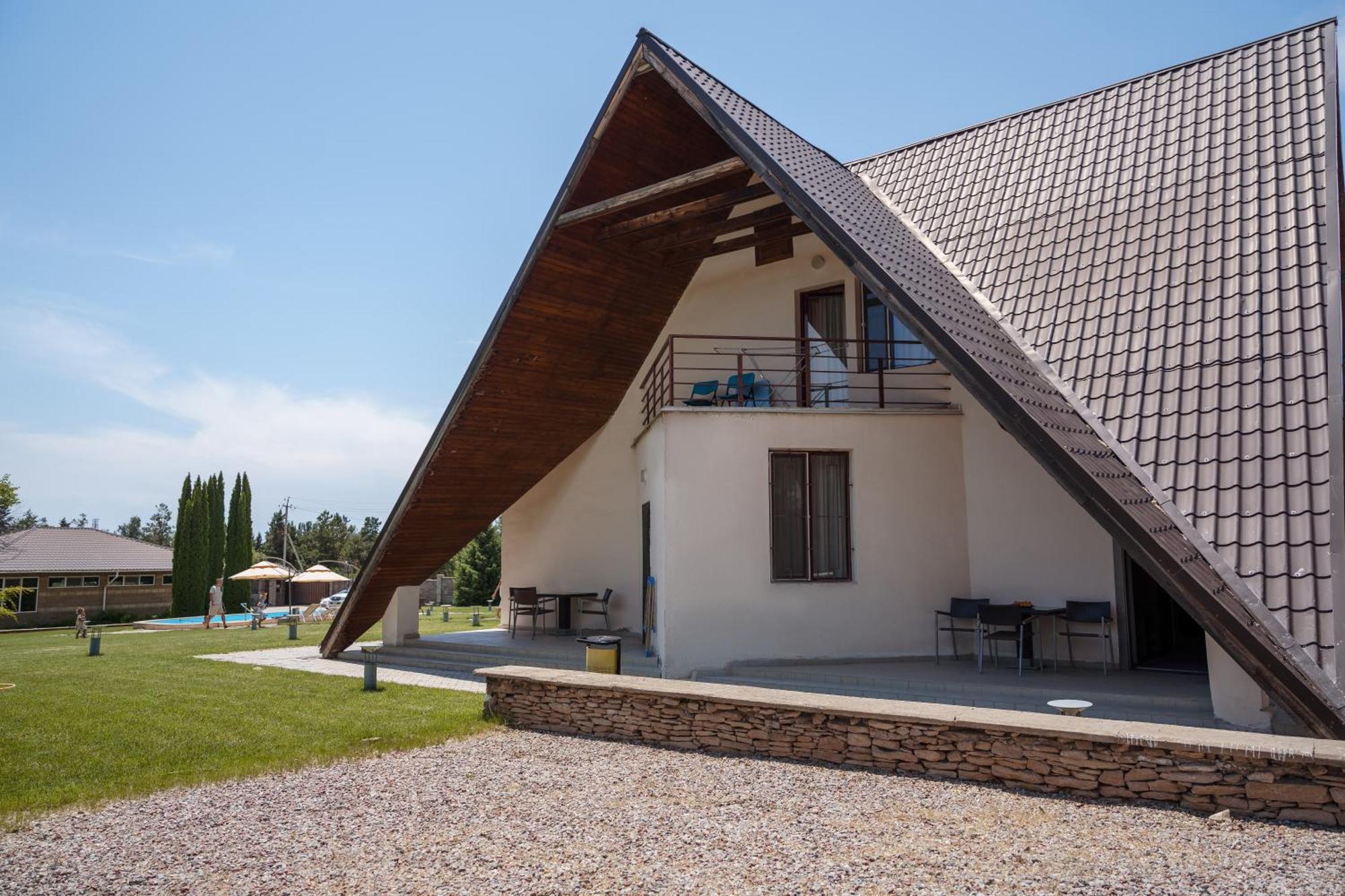 Dolinnka Hotel Cholpon-Ata Esterno foto