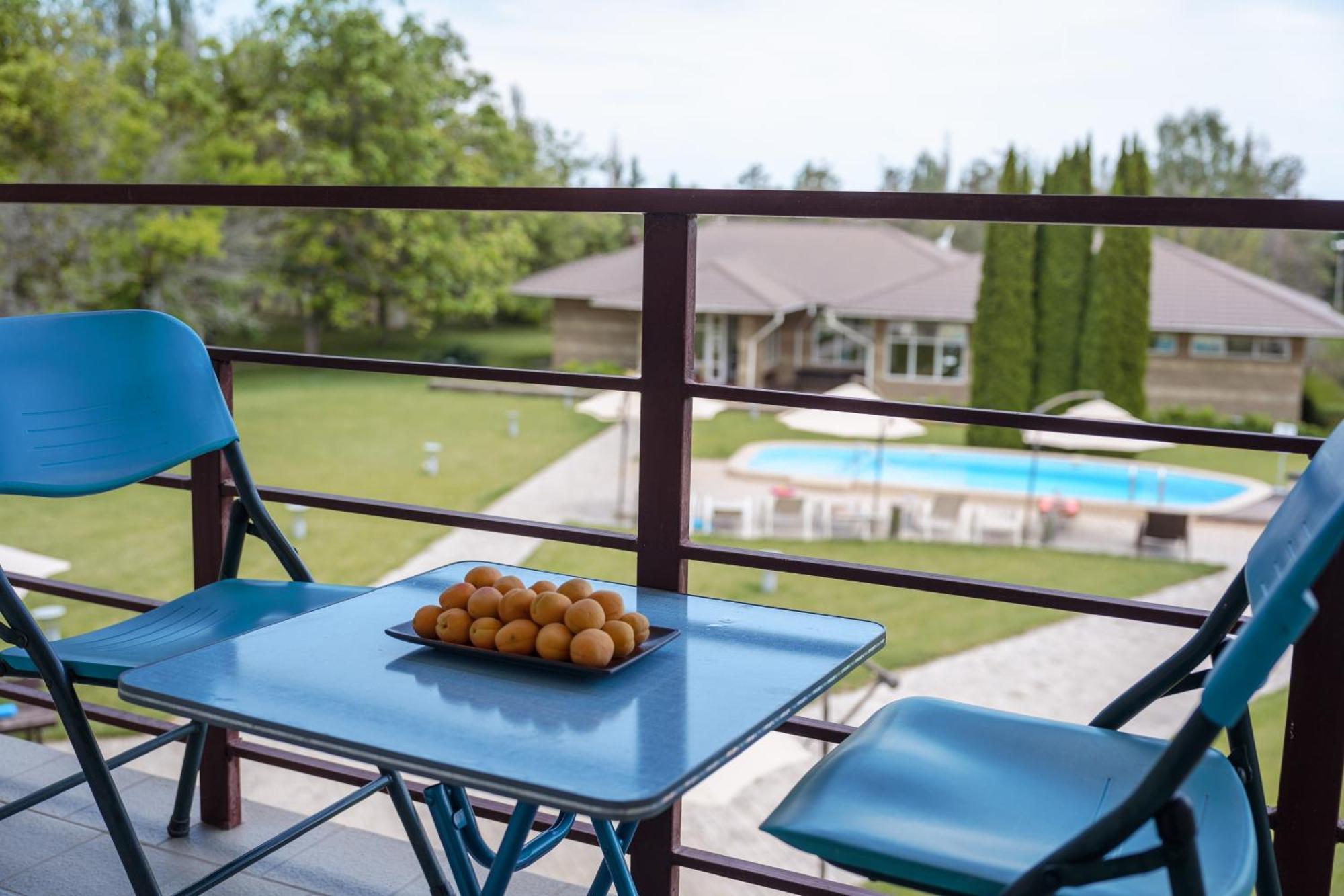 Dolinnka Hotel Cholpon-Ata Esterno foto