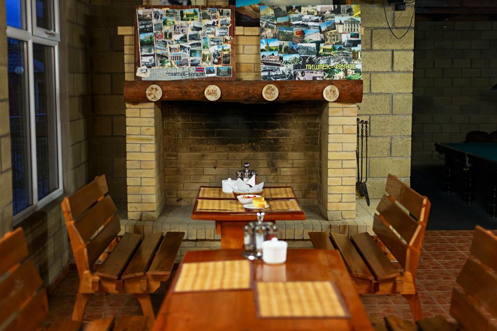 Dolinnka Hotel Cholpon-Ata Esterno foto