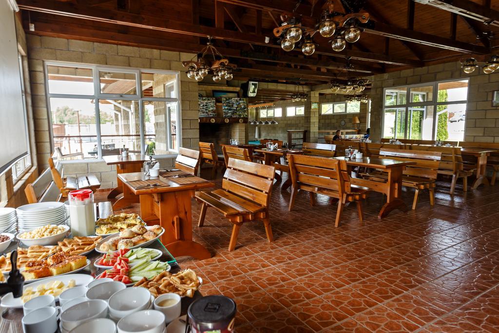 Dolinnka Hotel Cholpon-Ata Esterno foto